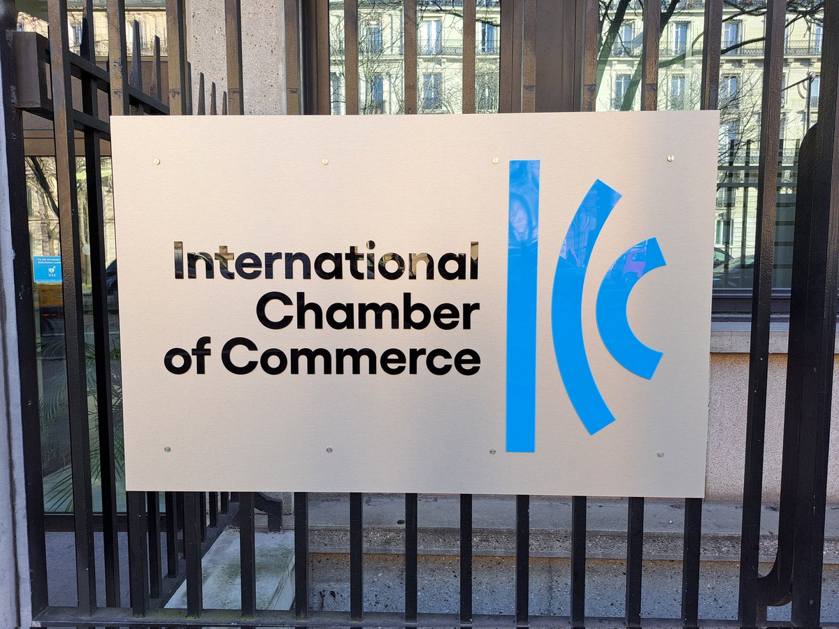 A morning of culture at the Louvre, catching-up with mediator colleagues and registering at the ICC as a judge for this year's mediation tournament before the first round tomorrow.  Good luck to all of the teams competing in the mediation week 2023.  #ICCMW2023 #ICCMW