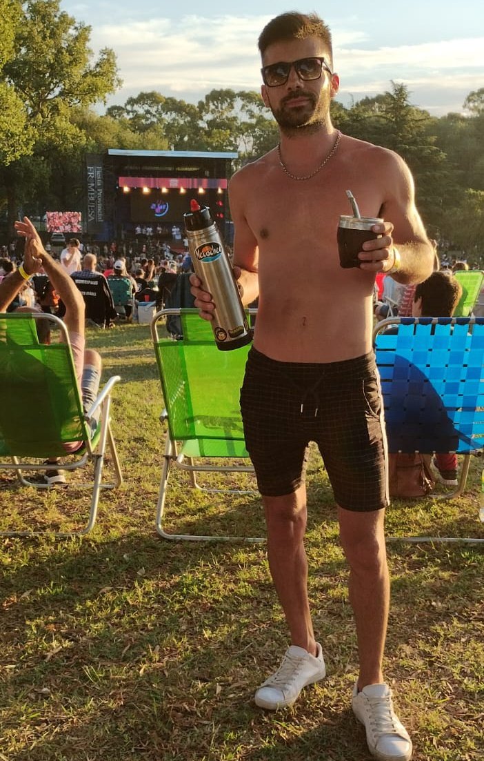 Andreschaque's tweet image. Fiesta Provincial de la Frambuesa
#VillaCacique #Barker 🥳
@laberisorock @ChPalavecino @FabianaCantilo