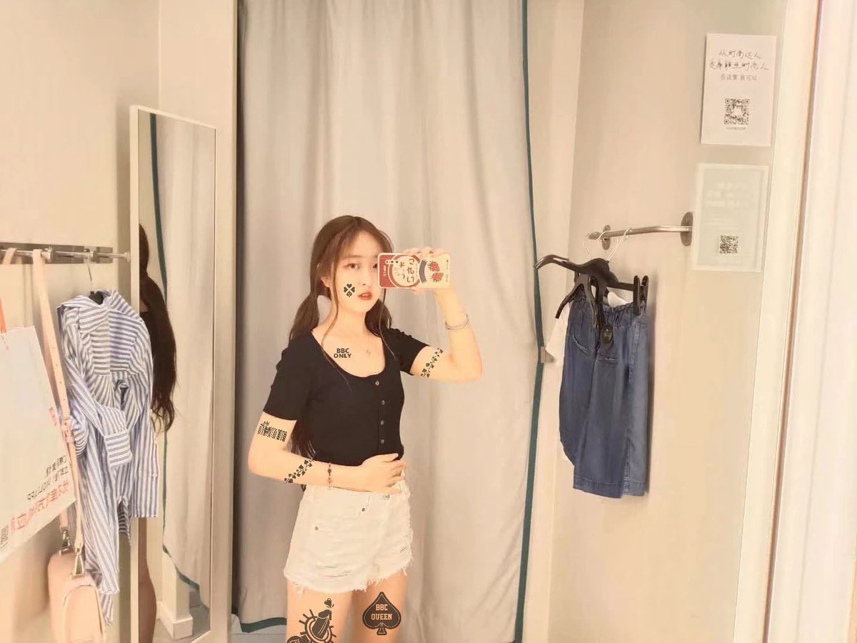 爸爸的友情赠送♡还蛮喜欢自己这种淫乱骚浪的样子的，像是我能做出来的事~♡#顾昕怡 #妓女顾昕怡 #婊子顾昕怡 #索精荡妇顾昕怡 #淫乱女婊顾昕怡 #骚逼顾昕怡 #射屏 #羞辱 https://t.co/NfDYgx9kJY