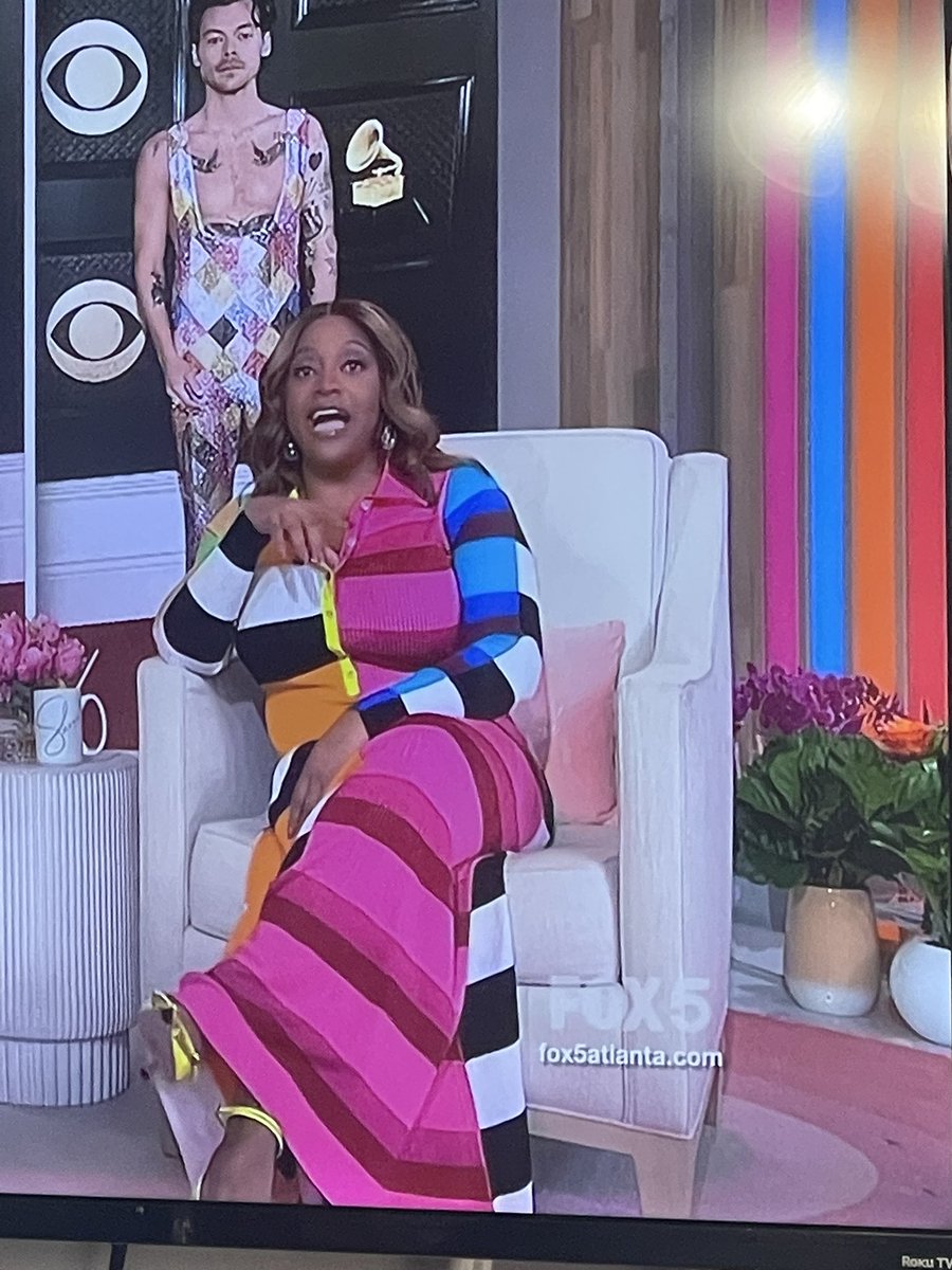 I need to know who the designer is of the dress #sherrieshepherd has on today please! #dressdesigner #designers #customdress #couture #fashion #sherrishepherdshow