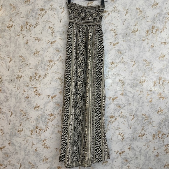 mrc248's tweet photo. So good I had to share! Check out all the items I'm loving on @Poshmarkapp #poshmark #fashion #style #shopmycloset #vintage #fulltilt #talbots: https://t.co/p8bpNXExNy https://t.co/lkCXgPgHgc