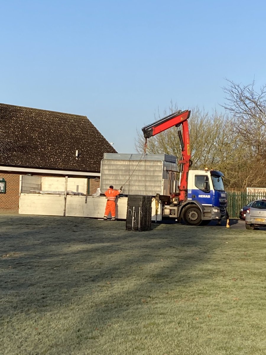 D_Wallace1714's tweet photo. Busy start to the week in the town with work to our sports facilities  provision, maintenance of tree stock and inclusive picnic bench in our gardens.
⁦@BuntingfordTC⁩ ⁦@EastHerts⁩ ⁦@hertscc⁩ https://t.co/FNDtXYf6hL