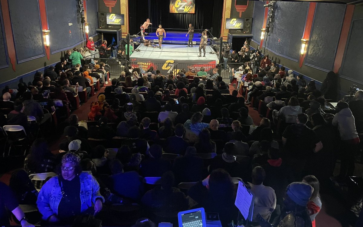 Standing Room ONLY!!!! 
And they all chanted WOLF.....at @combatzone

#AmericanGangsta #Wolf #MzWhatThatLariatDo #Ruthless