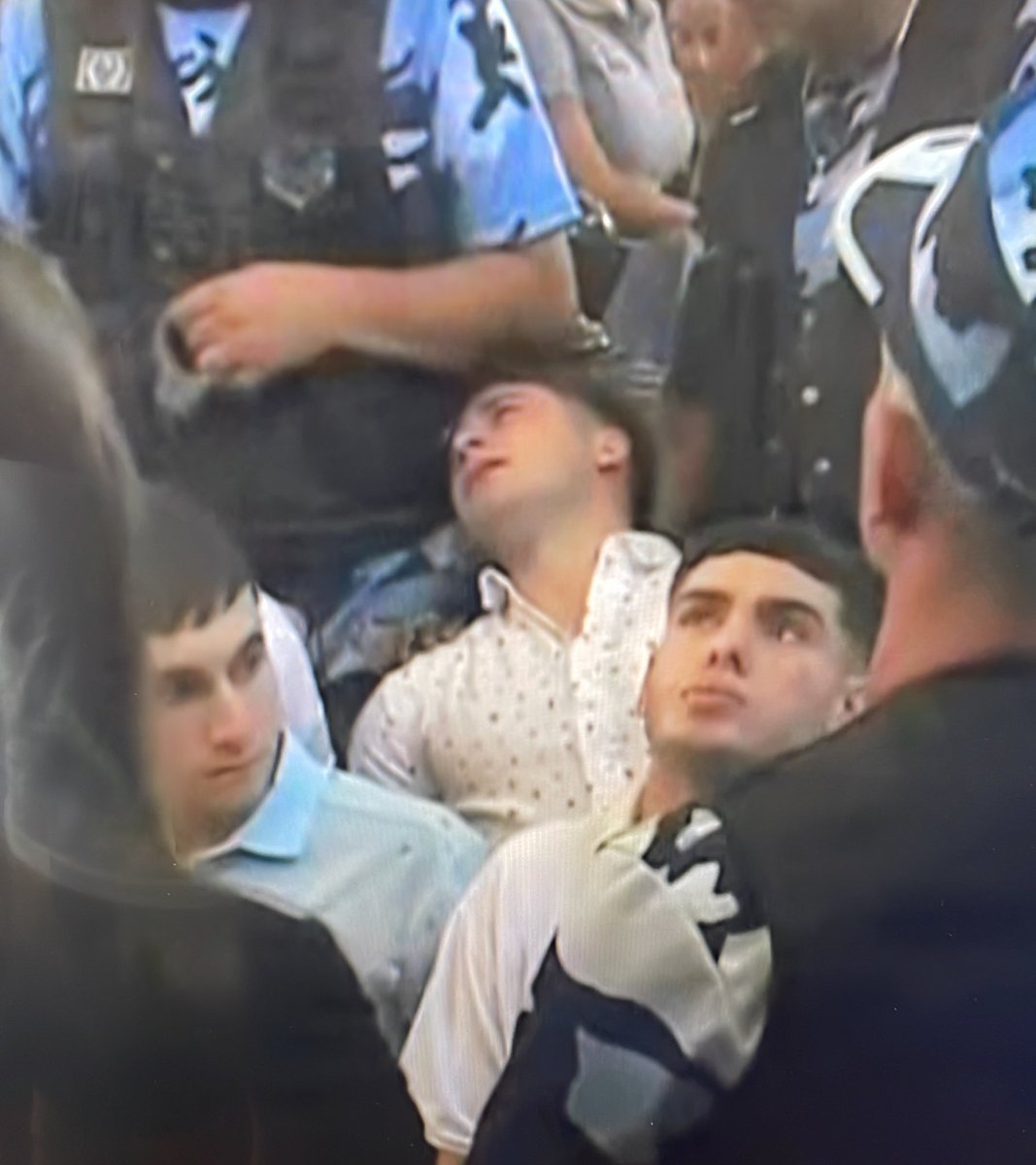 Máximo Thomsen instruido apodado Machu. 
El más "guapo" para pegarle a un pibe hasta matarlo, el más COBARDE para bancarse las consecuencias 

QUE SE PUDRAN EN LA CÁRCEL, TODOS SON CULPABLES