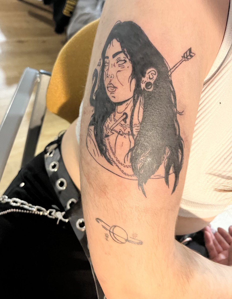 mmiimiii01's tweet photo. @pillz4babi gracias por salvarme con tu música cuando más lo necesitaba🖤 https://t.co/MLeEnkcl9H