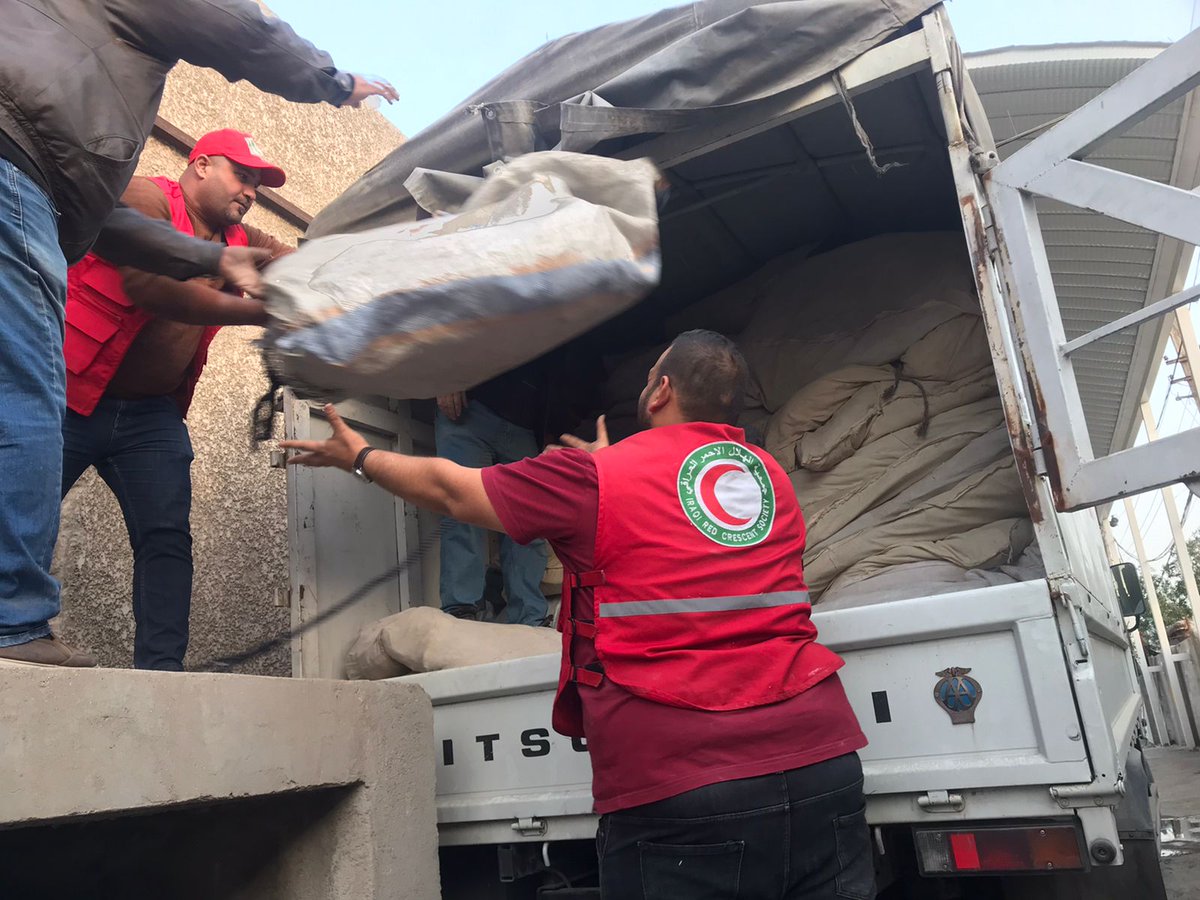 The <a href="/iraqircs/">الهلال الاحمر العراقي</a> is supporting the <a href="/SYRedCrescent/">Syrian Red Crescent</a> by sending a convoy of relief, food, and medical aid, along with a rescue team of Iraqi Red Crescent volunteers to #Turkiye to support the <a href="/RedCrescent/">Türk Kızılay International</a> teams.