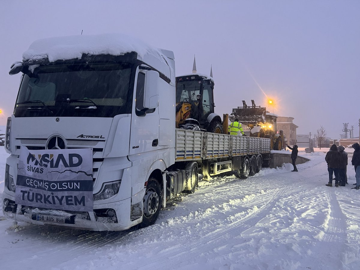 <a href="/musiad/">MÜSİAD</a> Sivas Şubemiz olarak, 2 JCB yüklü tırımızı da dualarla #Malatya #Dogansehir’e uğurladık. 

<a href="/MahmutAsmali/">Mahmut Asmalı</a> <a href="/GorgenUgur/">Uğur Görgen</a> <a href="/sivasvaliligi/">Sivas Valiliği</a>