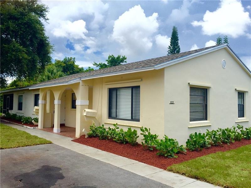 Sold | $595,000 | Lakeridge
Recently sold by Robert Eldredge and RWE Real Estate Services. Duplex in Fort Lauderdale. What can we buy, sell or rent for you? #realestate #fortlauderdalerealestate #fortlauderdalerealtor