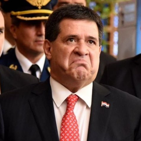 Horacio Cartes fue echado por Horacio Cartes del Grupo Cartes.
