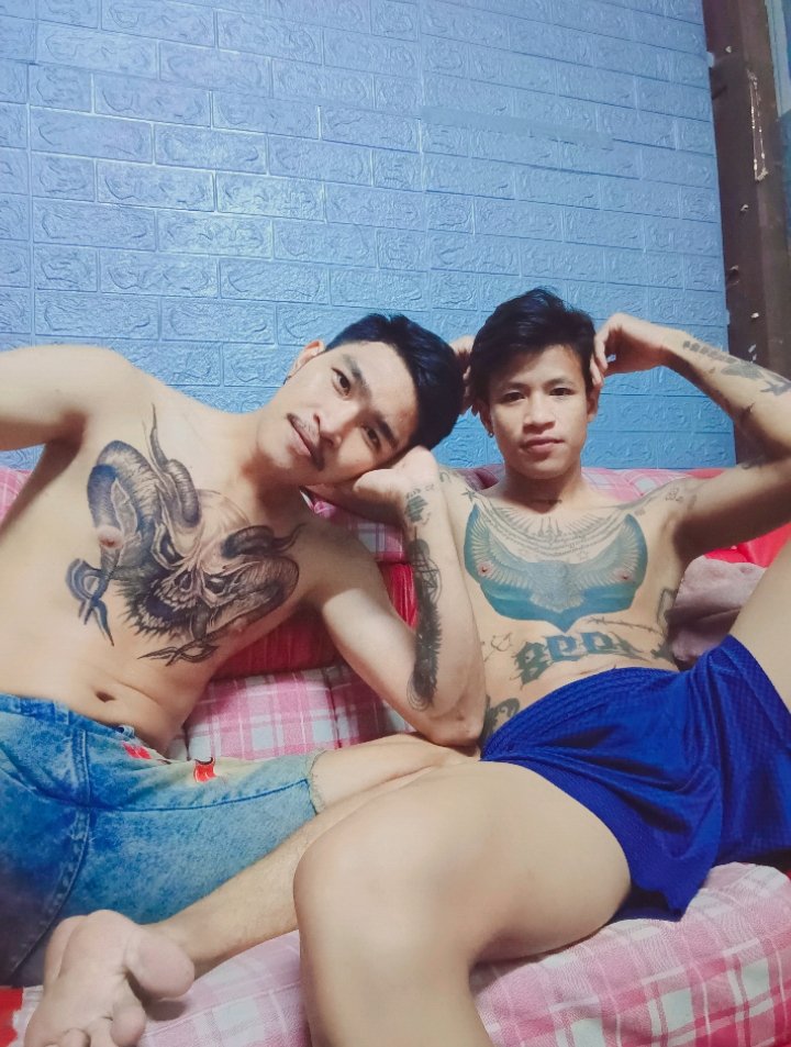 Bigsaran1998's tweet photo. ซ้ายหนัก56ส่วนผมหนัก54 5555555 https://t.co/Q1AsHxV1Ok