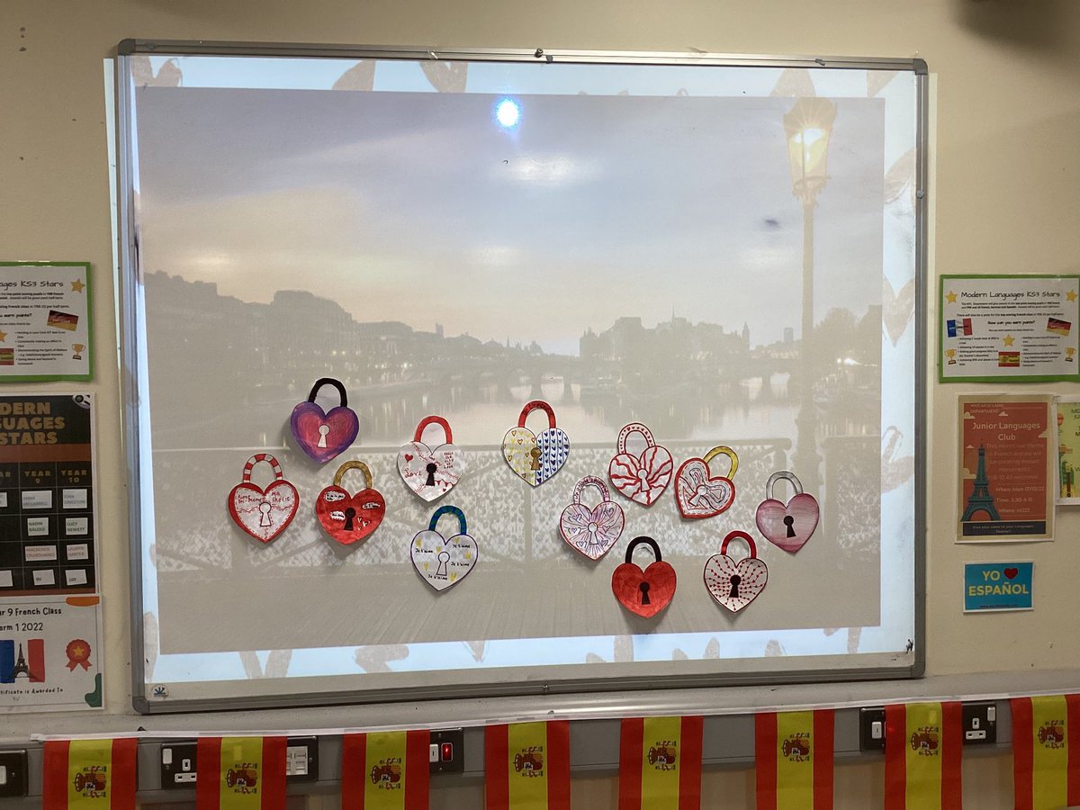 WHS_MFL's tweet photo. It was all about l’amour in Junior languages club today! We created padlocks, wrote messages on our own Mur des Je t’aime and created Saint Valentin treat bags ❤️ ⁦@WallaceHigh⁩ @Nicilt #languageswork #languagesarefun https://t.co/F2r11PemDl