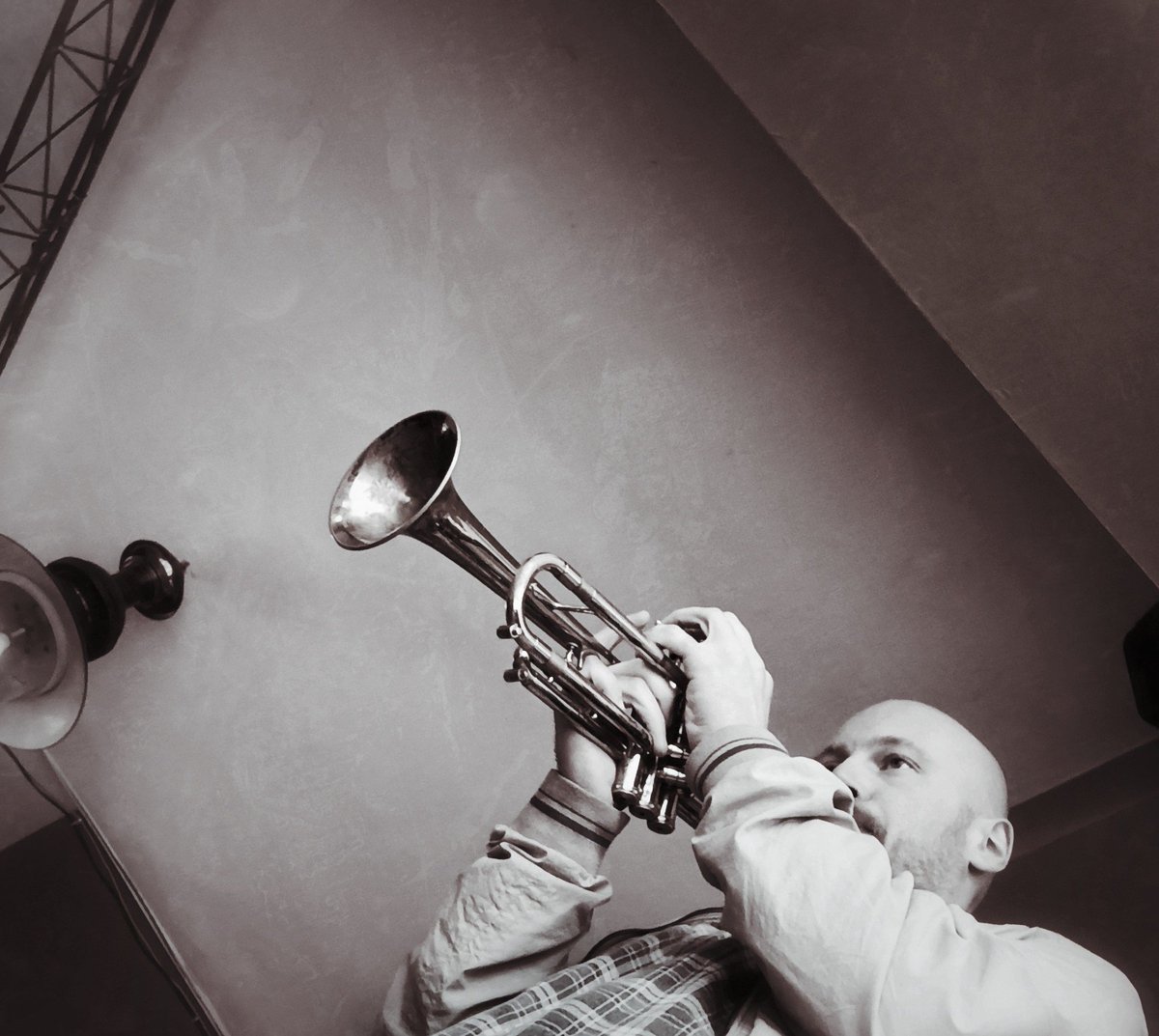 Delighted that Noel Fortune will be joining us as a special guest at our album launch! We had a blast working with Noel for one the tracks on the up coming album 🎺

Tickets and pre-save link: linktr.ee/fivetotwo