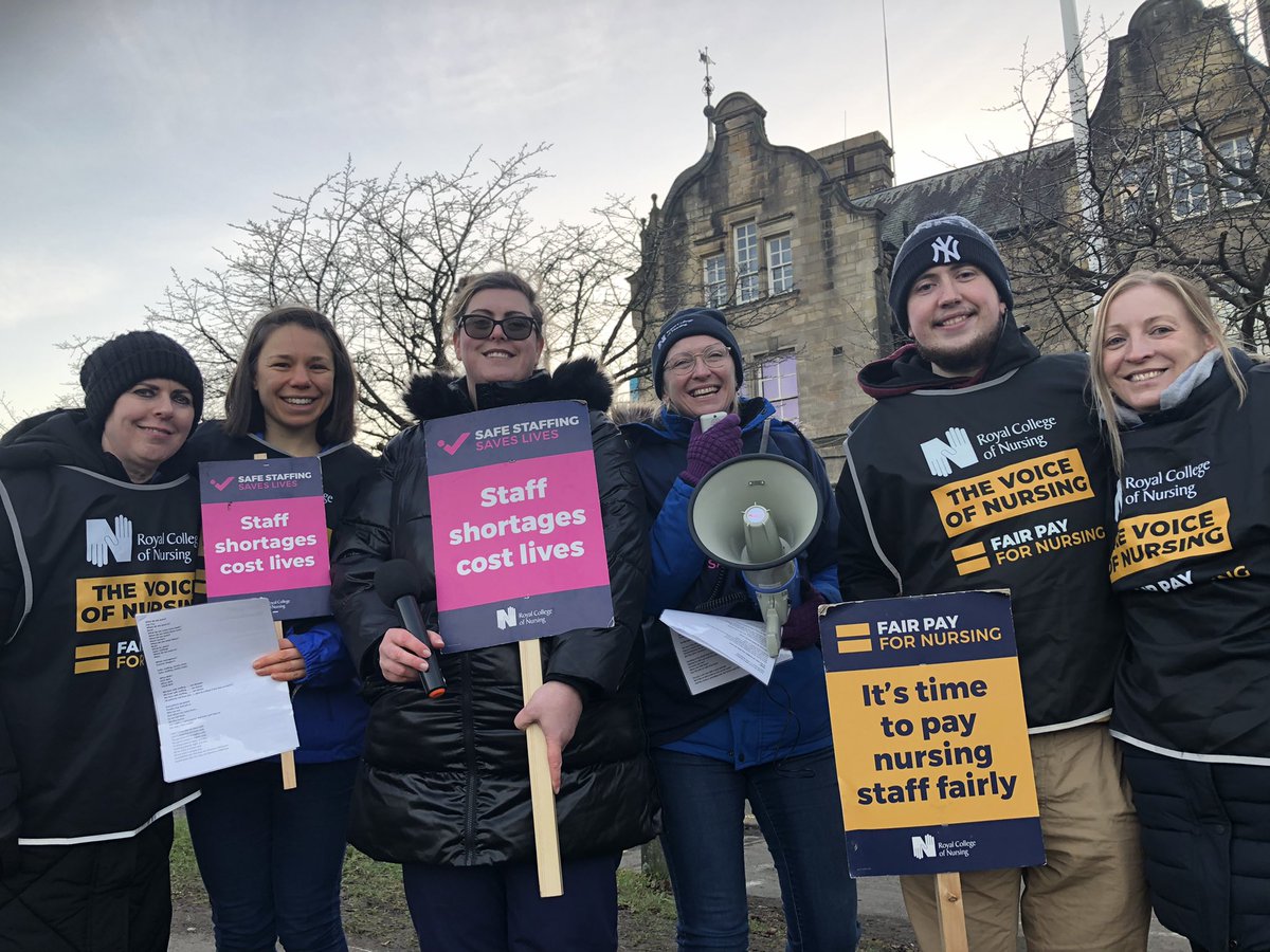 RCNNorthern's tweet photo. #HardCore @RCNNorthern members out at the Royal Lancaster Infirmary late this afternoon. Brrrrrrr. @theRCN @RCNSarahD #RCNStrike. https://t.co/xbk8Cru8vg