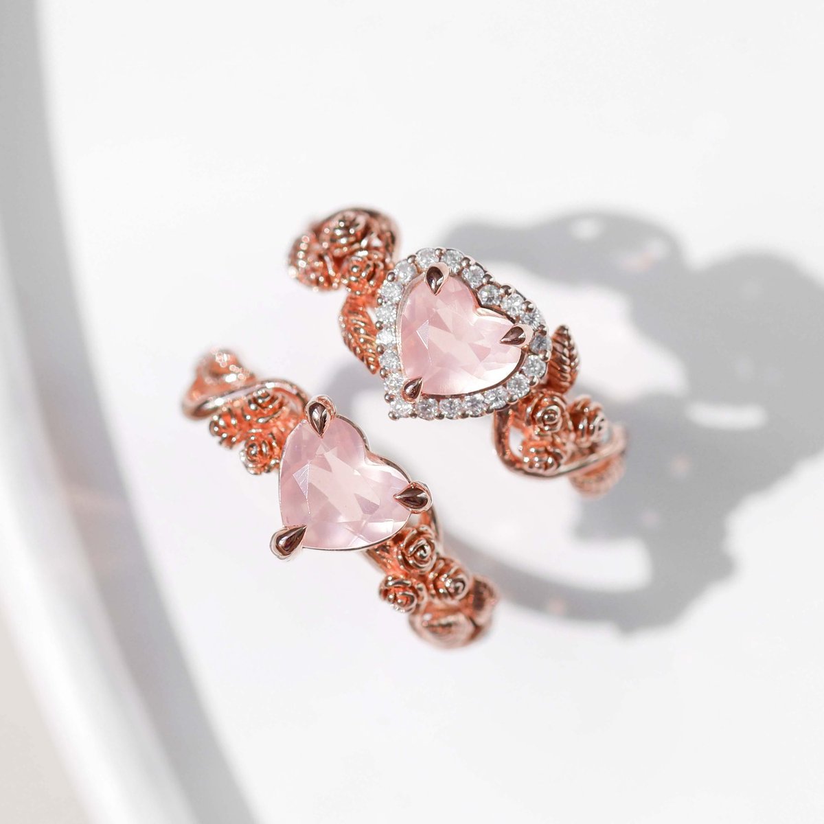 Unique Heart Engagement Ring with Rose quartz is known as the stone of unconditional love.💖

#branchring #rosequartz #rosequartzjewelry #rosequartzring #roseforher #flowerring #roseflowers #roseflowerring #rosering #rosegoldjewelry #rosegoldring #heartjewelry #heartring