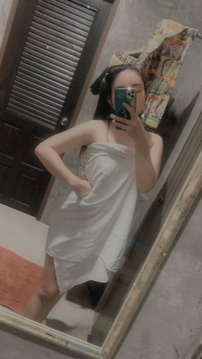 moonan2538's tweet photo. ถ้าเธอชอบคนเก่ง...เราอมเก่งเธอชอบมั้ย🤣😁😁😅#ระยอง #สาวระยอง https://t.co/Eap6D4nSoA