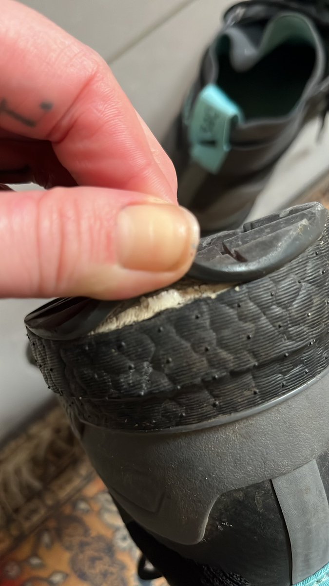 sammyxrizzle's tweet photo. @adidas useless customer service, no resolve as I don’t have an order number as the shoes were a gift. And they’re falling apart, exactly what you want for a pair of £170 trainers https://t.co/ageIloPQqc