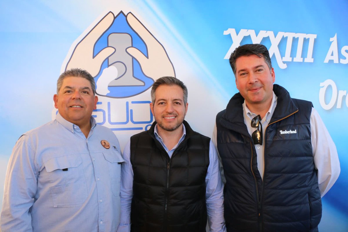 CaborcaProduce's tweet photo. El Secretario de Hacienda Estatal Omar Del Valle Colosio invitado especial en la Asamblea de Asudir 037 #Caborca #Sonora https://t.co/4StspIIE1j @AlfonsoDurazo @gobiernosonora https://t.co/ZUsd6oOLc2