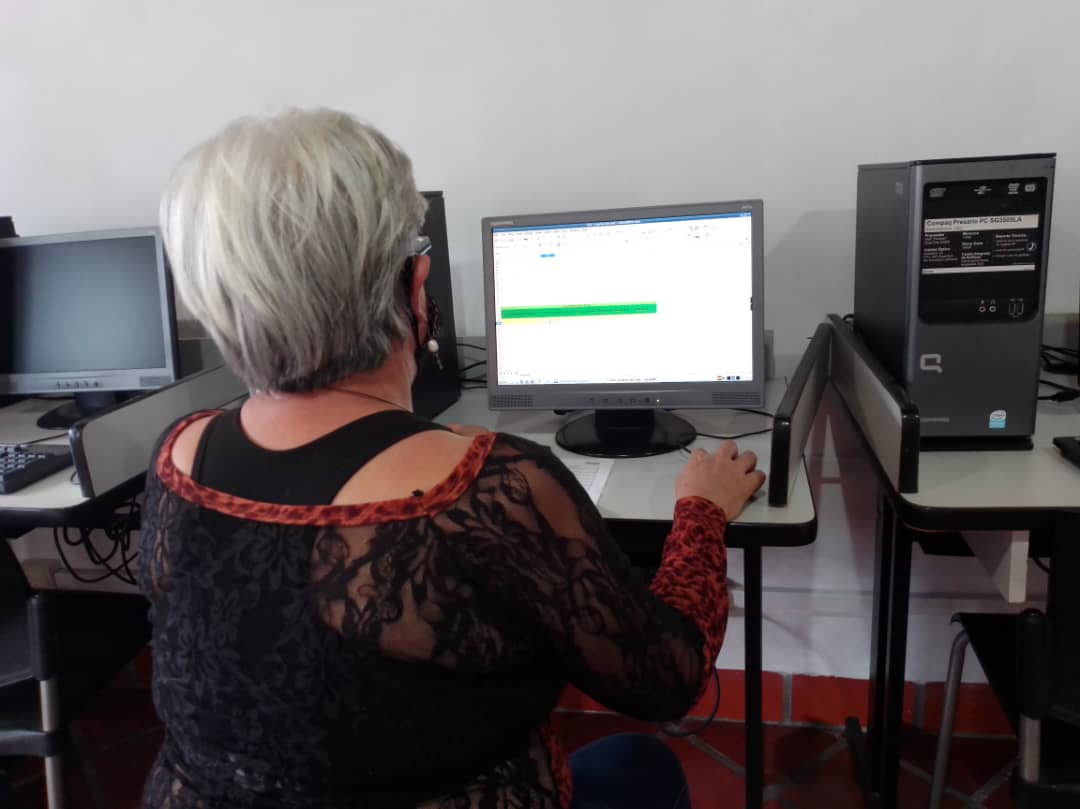 juanosunaparedes tweet media