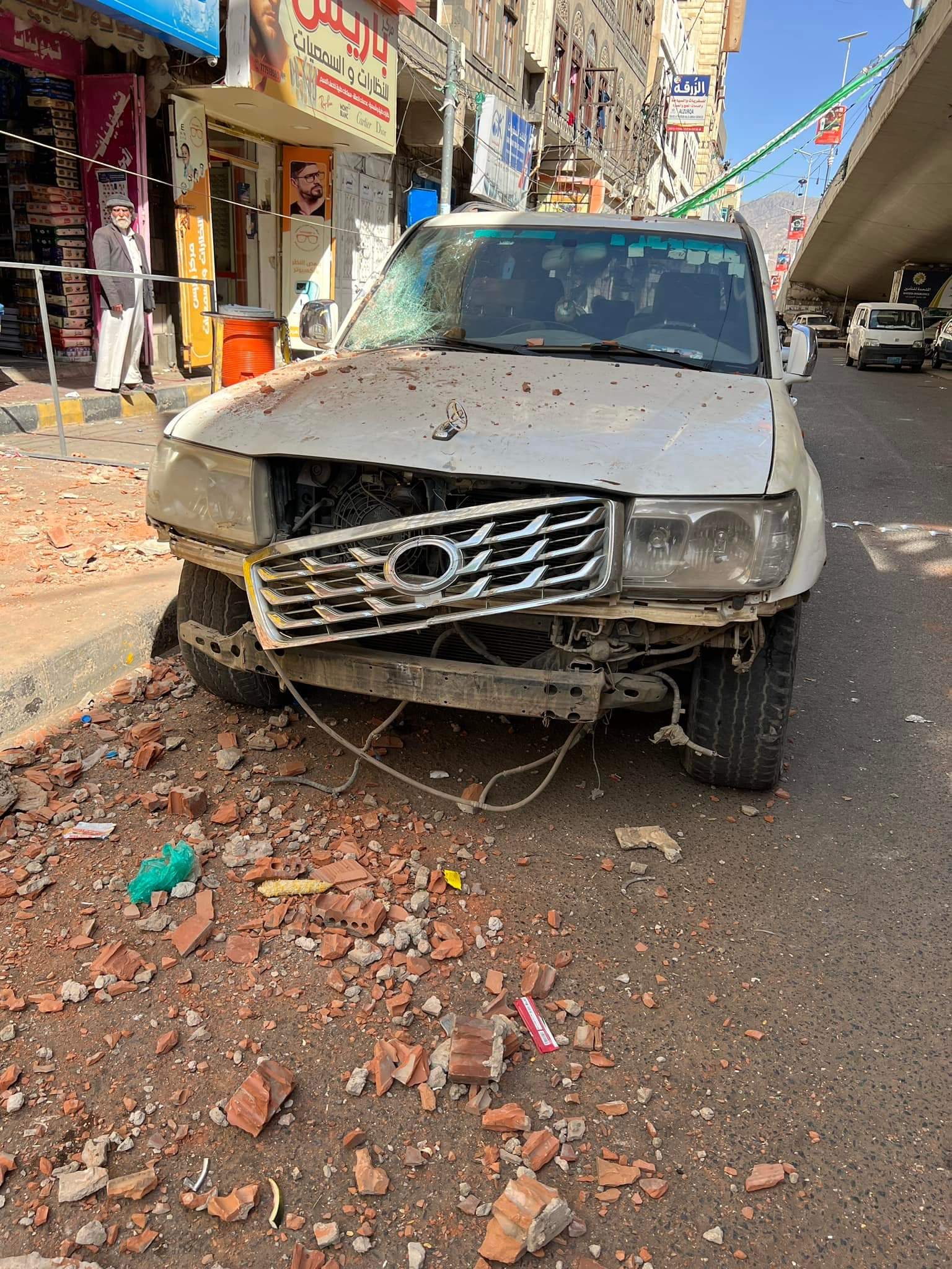 مساحة نت | انهيار أجزاء من عمارة 