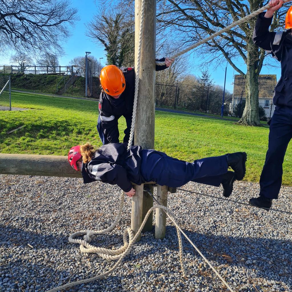 Cdts have just returned from an epic weekend at @DartmouthBRNC taking part in (amongst other things) powerboating, Low Ropes, bouldering, swimming, water polo and of course a tour of the College!
🏊‍♂️🚤🤽
BZ to all on what was a jam-packed weekend!

#LipsonLife