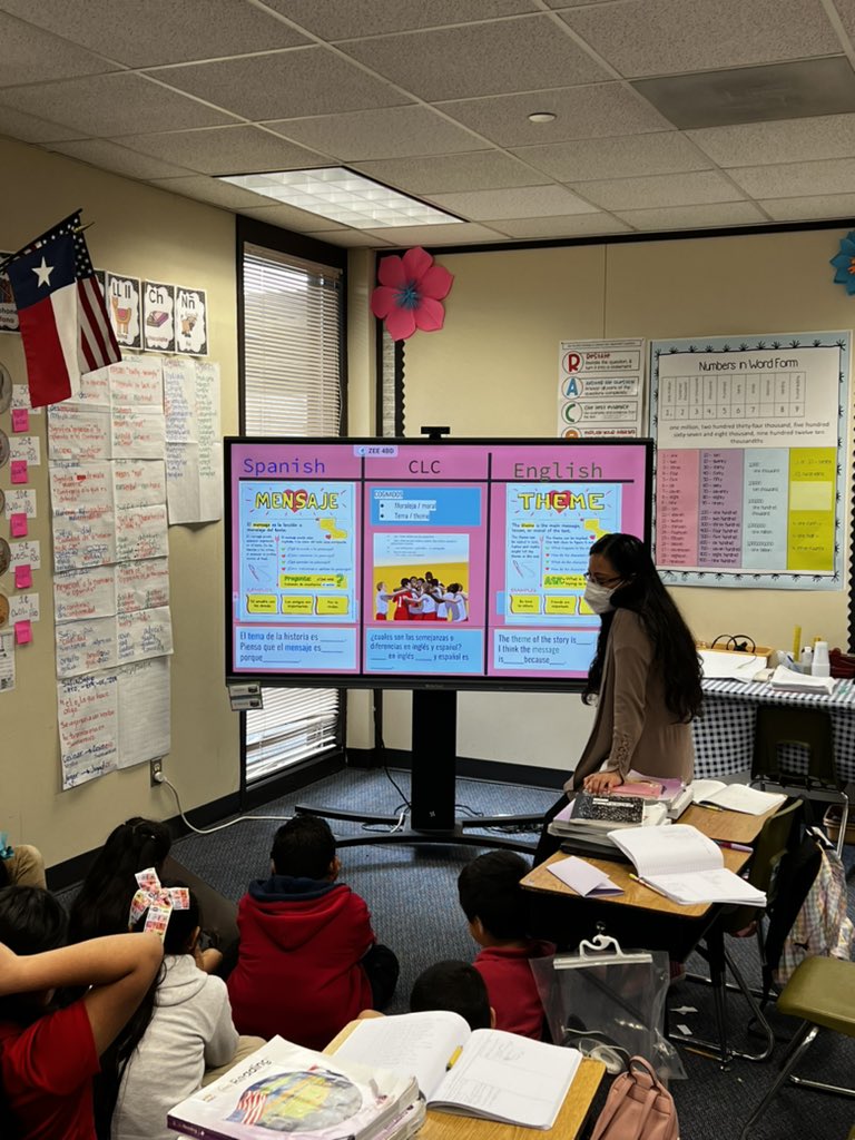 Great Cross-Linguistic connections lesson in Ms. Montiel’s OWDL 3rd grade class! <a href="/ChambersCharger/">Chambers Elementary</a> <a href="/SangeetaAISD/">Sangeeta Bhattachary</a> <a href="/Alief_SLE/">Alief ISD Multilingual Department</a>