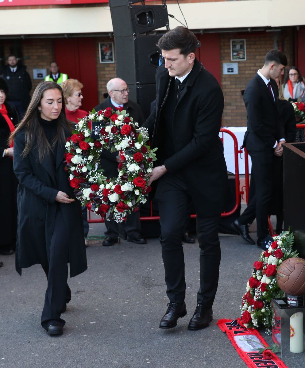 Remembering the #FlowersOfManchester 🌹