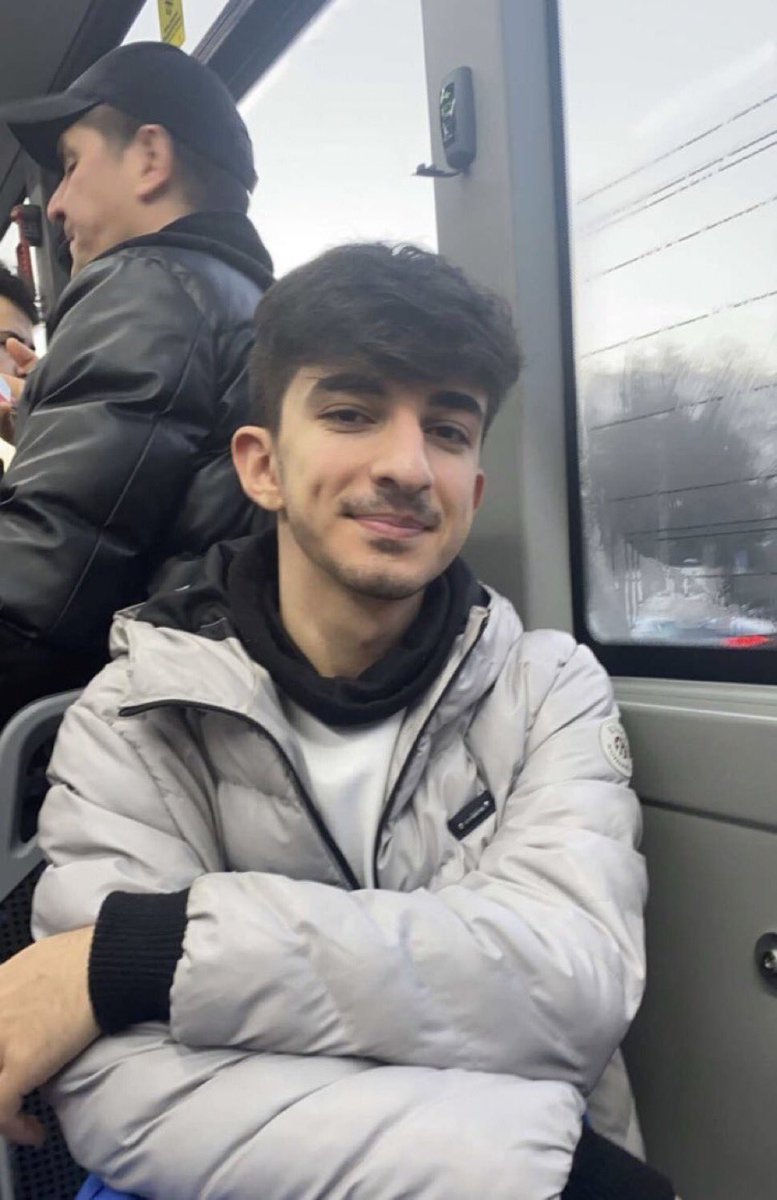 Arkadaşımız Yusuf ÖZAYDIN enkaz altında DİYARBAKIR Galeria AVM sitesi A101 e bakan cephede 6.katta lütfen kurtarın. Lütfen çalışmaları hızlandırın.#deprem #nurdagi #Enkaz <a href="/AFADBaskanlik/">AFAD</a> <a href="/DepremDairesi/">AFAD Deprem</a> #seferberlik #Diyarbakırdeprem <a href="/haluklevent/">Haluk Levent ( Ahbap Ekibi )</a> #deprem #Turkey