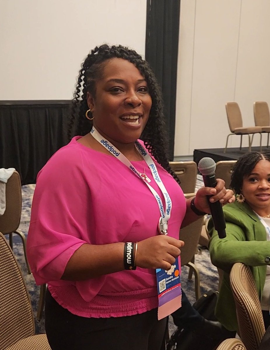 BarkerMcIntosh's tweet photo. @podfestexpo I had a blast learning and meeting new people at #Podfest2023 

I now have a group of #PodSistas and friends keeping me accountable to achieve my Podcast goals. #wewintogether https://t.co/ED0QYgL7cI
