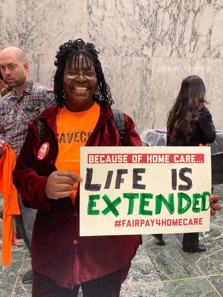 JFREJNYC's tweet photo. Advocates from every corner of NY state are in Albany to say: Home care workers deserve fair pay! @GovKathyHochul—it’s past time for #FairPay4HomeCare @CaringMajority https://t.co/duTdCxXNRS