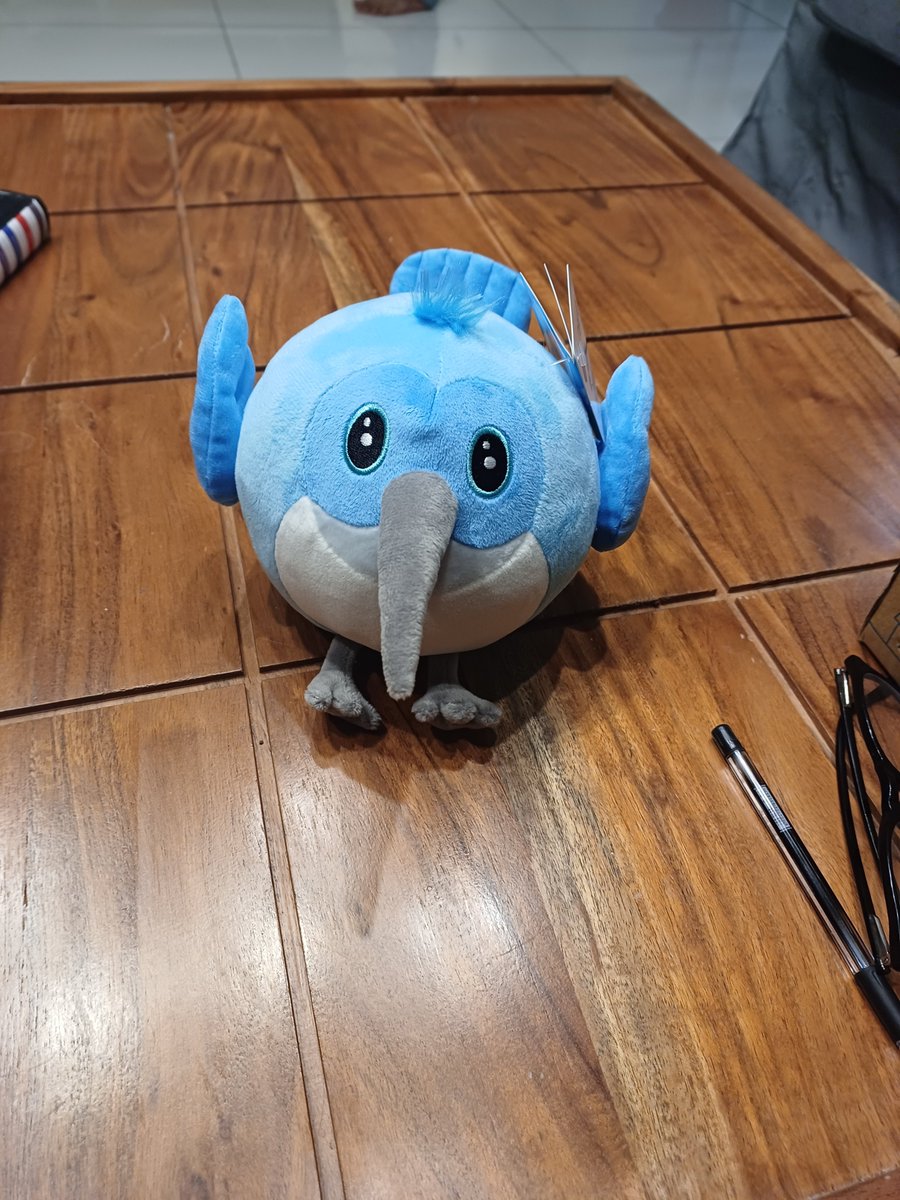 NishthaSarasw10's tweet image. Hello Dash! Finally we met 💙💙
I am one of your biggest fan &amp;amp; am over cloud nine to finally have you in my hand.

Thank you 
@ayushshekhar17
 for understanding my deep interest in #flutter tech &amp;amp;  getting this for me.  

#FlutterForward #flutterdev #flutter #flutterconference