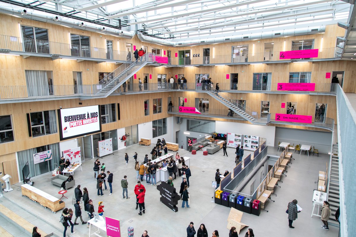 lecolededesign's tweet photo. #ÉvénementInaugural - La semaine dernière, l'école organisait ses premières portes ouvertes dans son nouveau campus et a eu l’immense plaisir d’accueillir ses diplômés, ses partenaires, mais aussi le grand public #Designer #Design #Orientation #Formations #Métiers #Innovation https://t.co/w8ohdPlRY6