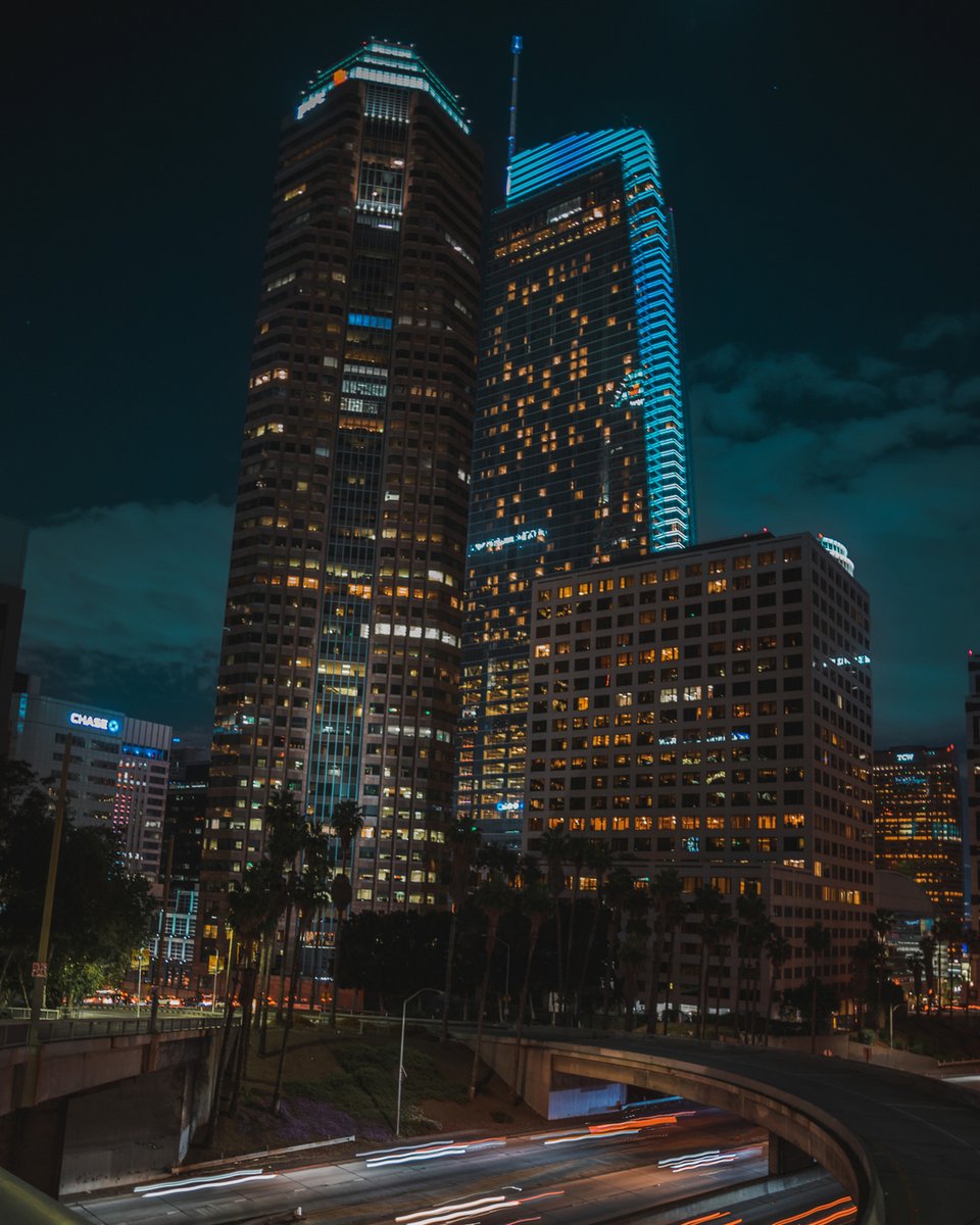 Night mood.
.
.
#neon #nightphotography #urbanstreet #street #streetphotography #urbanphotography #urban ##streetstyle #streets #photooftheday #photo #streetlife #streetphoto #instagood #bw #art #urbanstyle #citygrammers #city #moodygrams #losangeles #socal