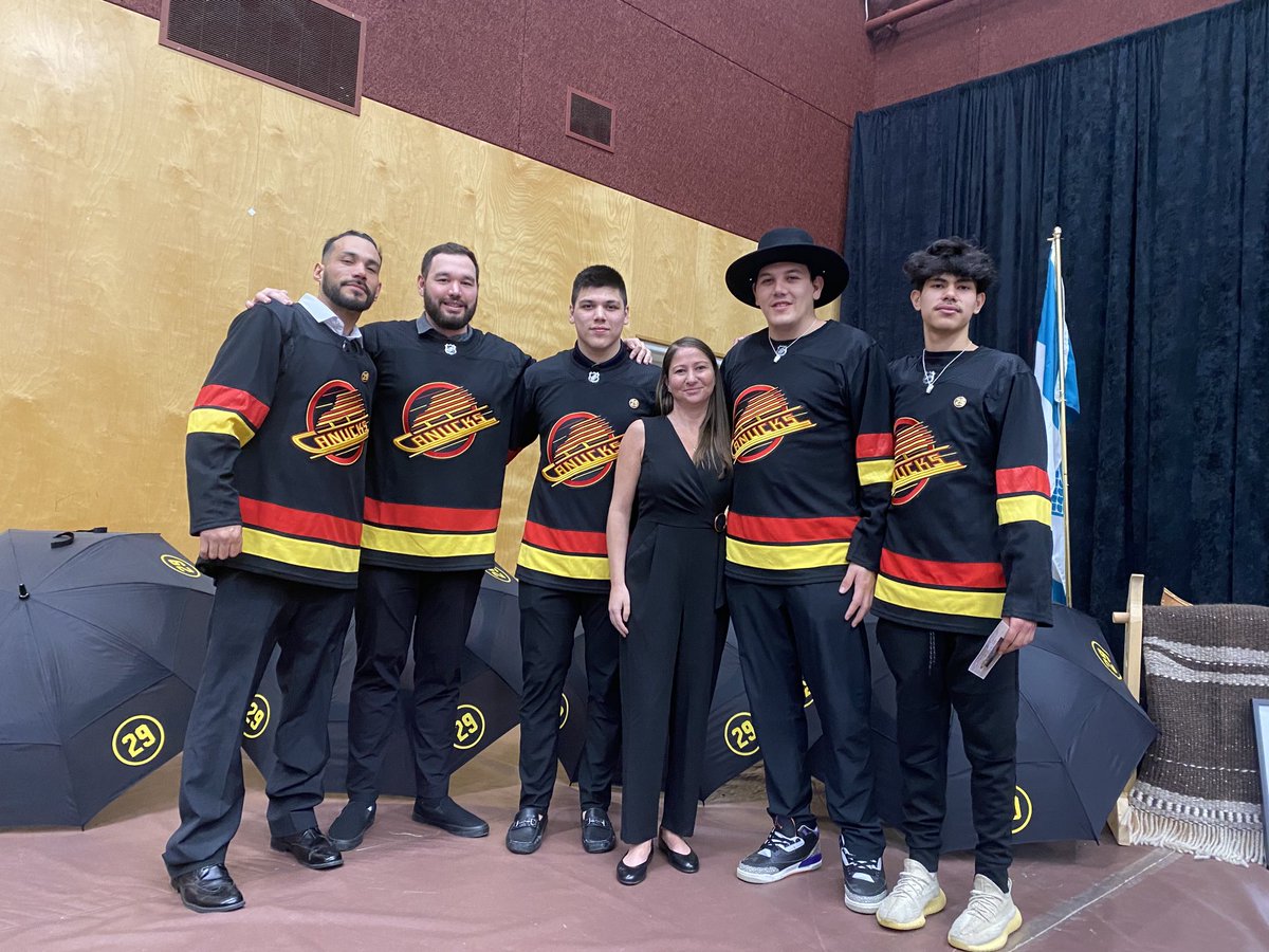 My favourite picture from Saturday at ⁦<a href="/ginodjick/">Gino Odjick</a>⁩ celebration of life.. me with Ginos’s boys and grandson..