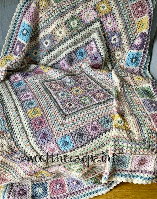 mooglyblog's tweet photo. Vintage Florals Blanket Crochet Pattern by WoolThreadPaint - recommended for any level of crochet ability, from beginners upward! ❤ https://t.co/AmgnXDG7y0 #crochet #crochetpatterns #paidpattern https://t.co/ndh1Sjcsyj