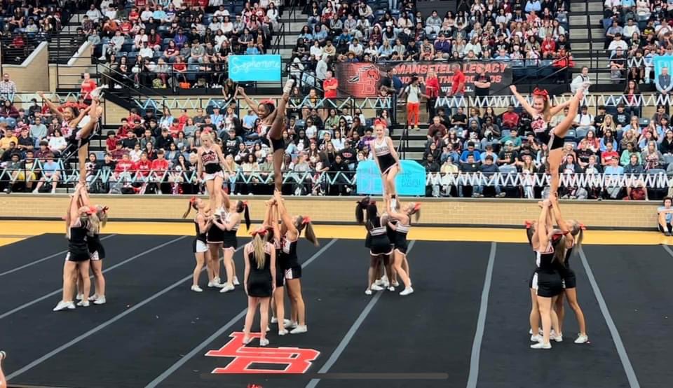 Tryout Applications are due TODAY! ❤️🤍🖤

Link: docs.google.com/forms/d/e/1FAI…