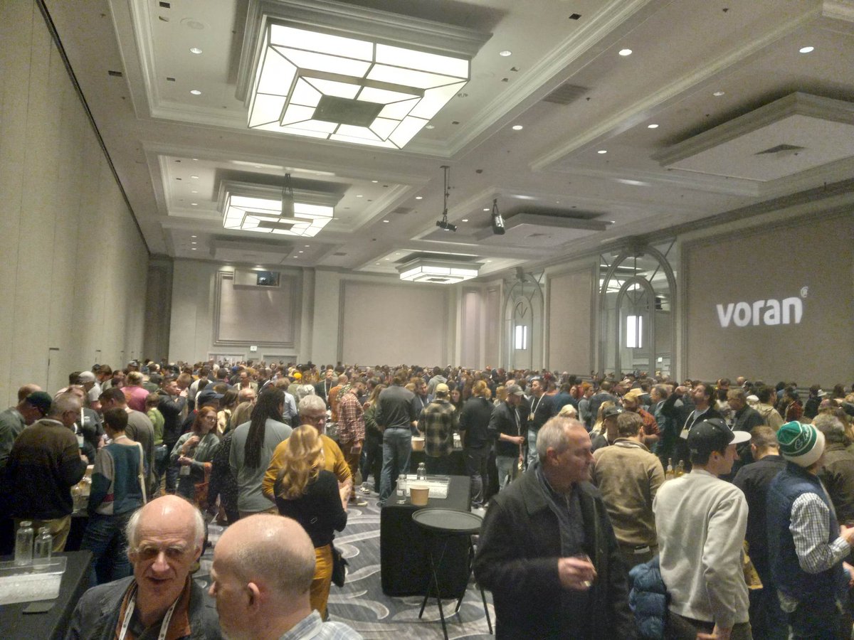 CornerstoneSta3's tweet image. We had a wonderful time @cidercon this year! It was so great to meat everyone, taste so many ciders &amp;amp; learn so much!

If you have any stainless tank needs, please reach out and we&apos;re happy to help!

#cidermaker #cidermaking #hardcider #cidercon2023 #cidery #ciderhouse #cidertank