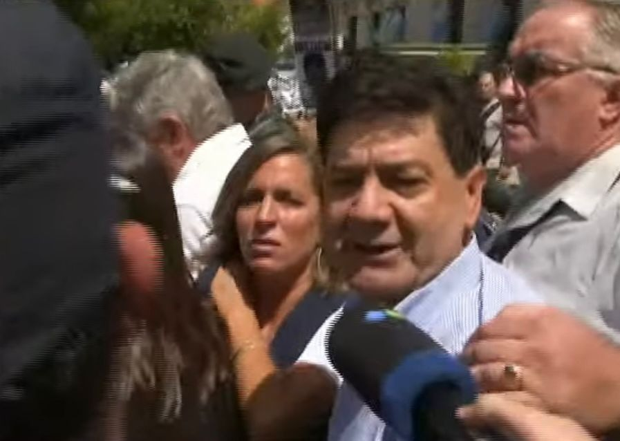 mauroszeta's tweet photo. 🚨 HABLA SILVINO, PADRE DE FERNANDO
-"Estamos condenados de por vida"
-"Me sorprendieron las tres condenas de 15 años"
-"Esto todavía no termina. Vamos a casación" https://t.co/pF0wOBFCvp