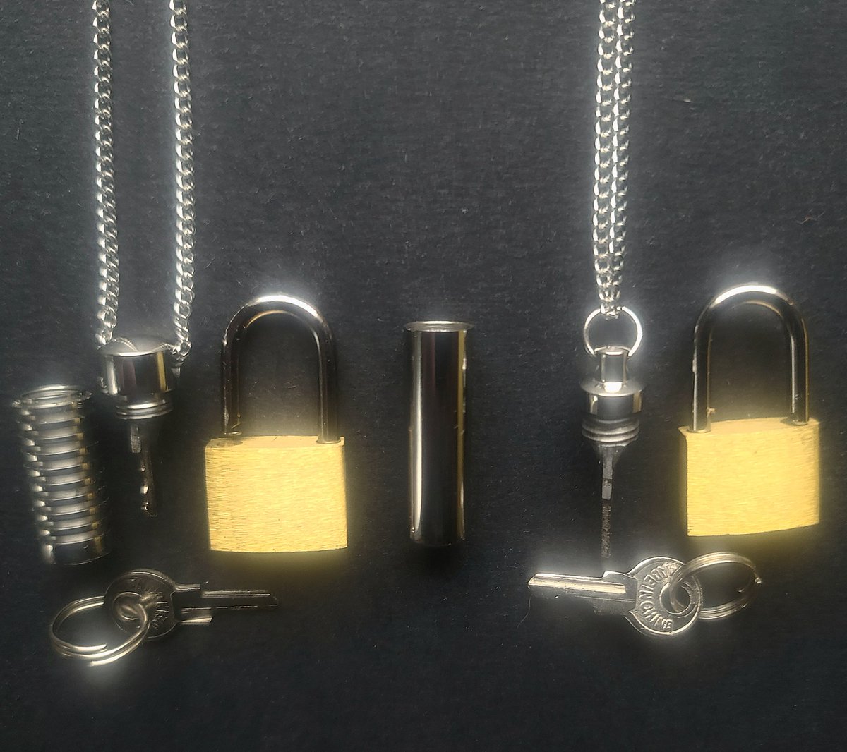 LockedinL's tweet photo. Most of the Secret Chastity Key Necklaces are for the "Magic Lock" style "barrel" Lock Key. 
These are two Padlock style Secret Key Necklaces for Valentine's Day presents. The Knurled  Secret Key and the 9mm Cylinder Secret 
https://t.co/QLhs35gvC9 https://t.co/cGWyXSaS8k