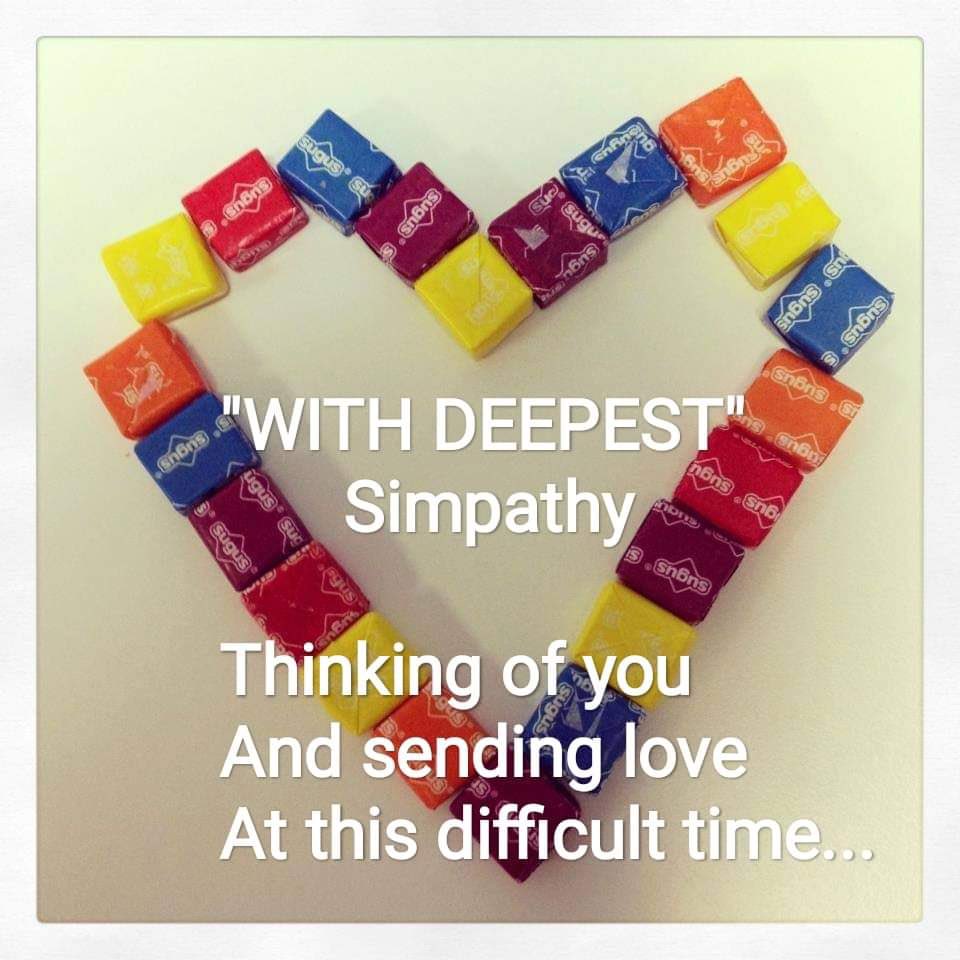 Hoy tenemos la triste noticia del fallecimiento de Don Cipriano.
No hay mejor homenaje desde la comunidad educativa que compartir esta imagen:Siempre nos regalaba “sugus” Nuestro más sentido pésame familia,amigos... Gracias Don Cipriano por tu labor e implicación en nuestro Cole.