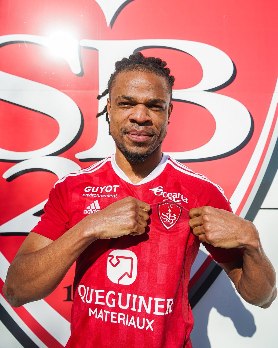 FabrizioRomano's tweet photo. Official, completed. Loïc Remy signs as new Brest player on a contract valid until the end of the season. 🔴🤝🏻 #transfers

He was free agent since last summer and now ready for new chapter. https://t.co/XLYy9JqkhW