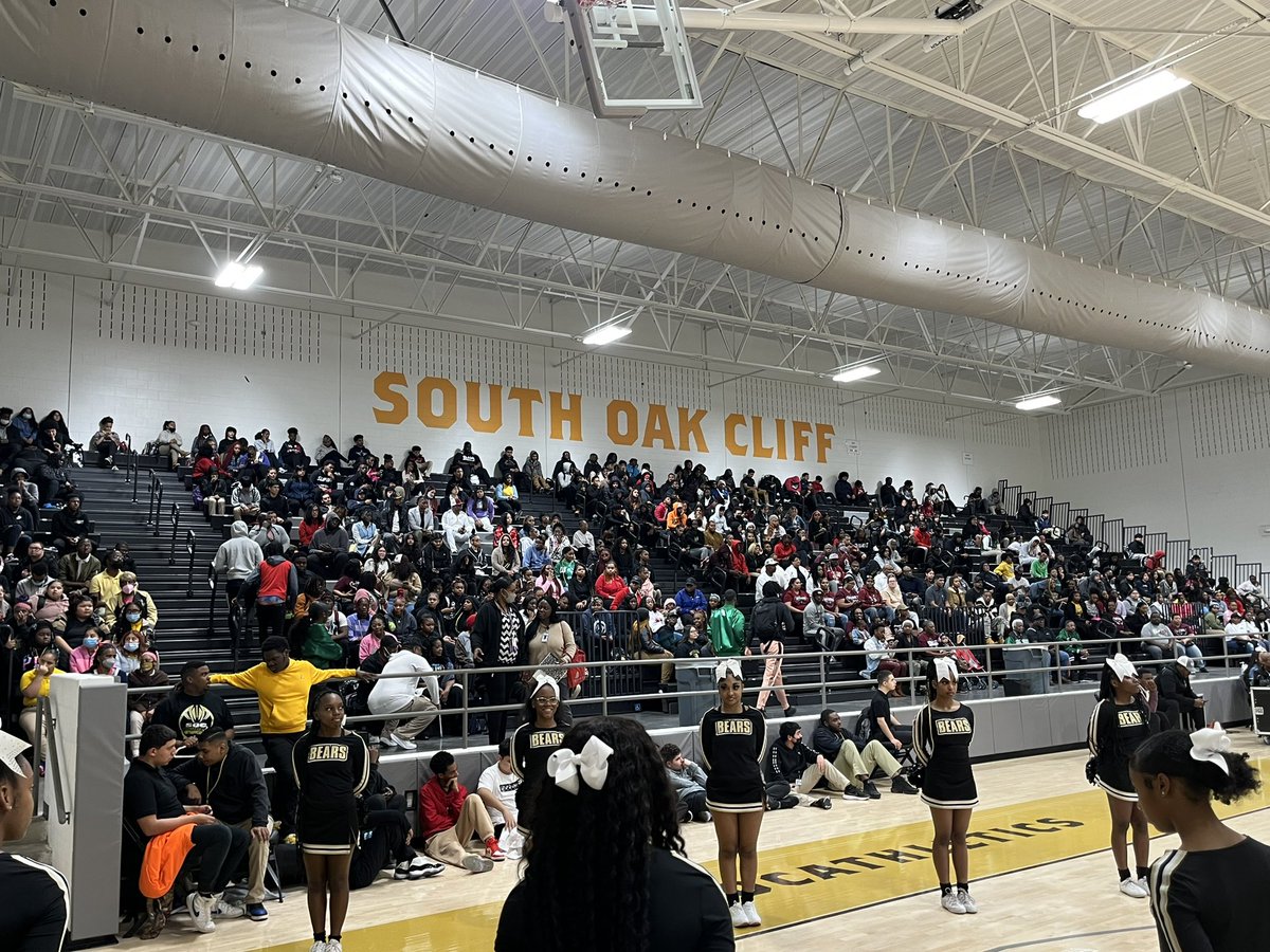 dallasathletics's tweet photo. 2023 NSD Ceremony @SOCHighSchool https://t.co/oIPPZlXtl7