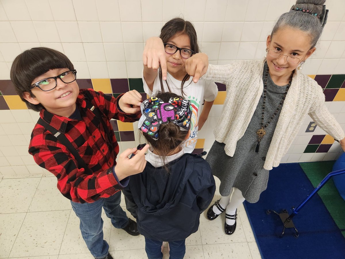 100th day of school is among us 👩‍🦳👴🏼 <a href="/CowartDISD/">Cowart Elementary</a>