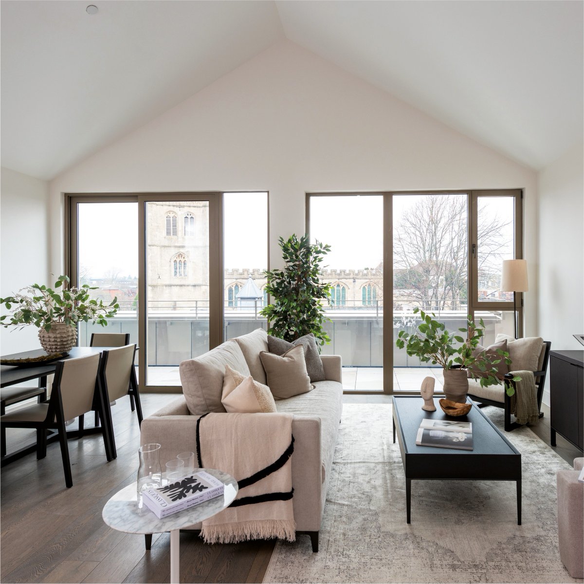 Our marketing suite is open Monday to Friday with a sales team on site to welcome you offer advice, tour our show apartments and show you detailed plans and our room settings.

Stay in control of your dreams, book a viewing and enquire today by visiting pearlhousenewbury.co.uk...