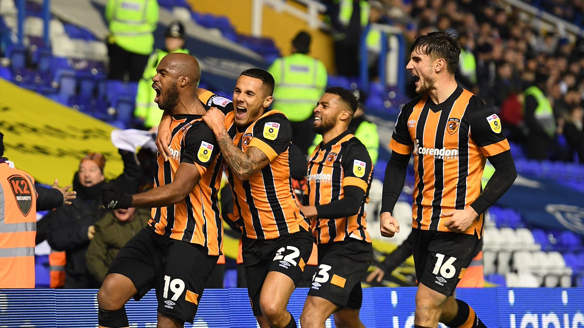 The Championship clubs who have earned the most points in 2️⃣0️⃣2️⃣3️⃣ so far:

🟣 Burnley: 1️⃣2️⃣

🟠 Luton Town: 1️⃣2️⃣

🔴 Middlesbrough: 1️⃣2️⃣

🟠 Hull City: 🔟

𝙊𝙛𝙛 𝙩𝙤 𝙖 𝙛𝙡𝙮𝙚𝙧! 🔥

#CCP | #TwitterClarets #HCAFC #LTFC #BORO