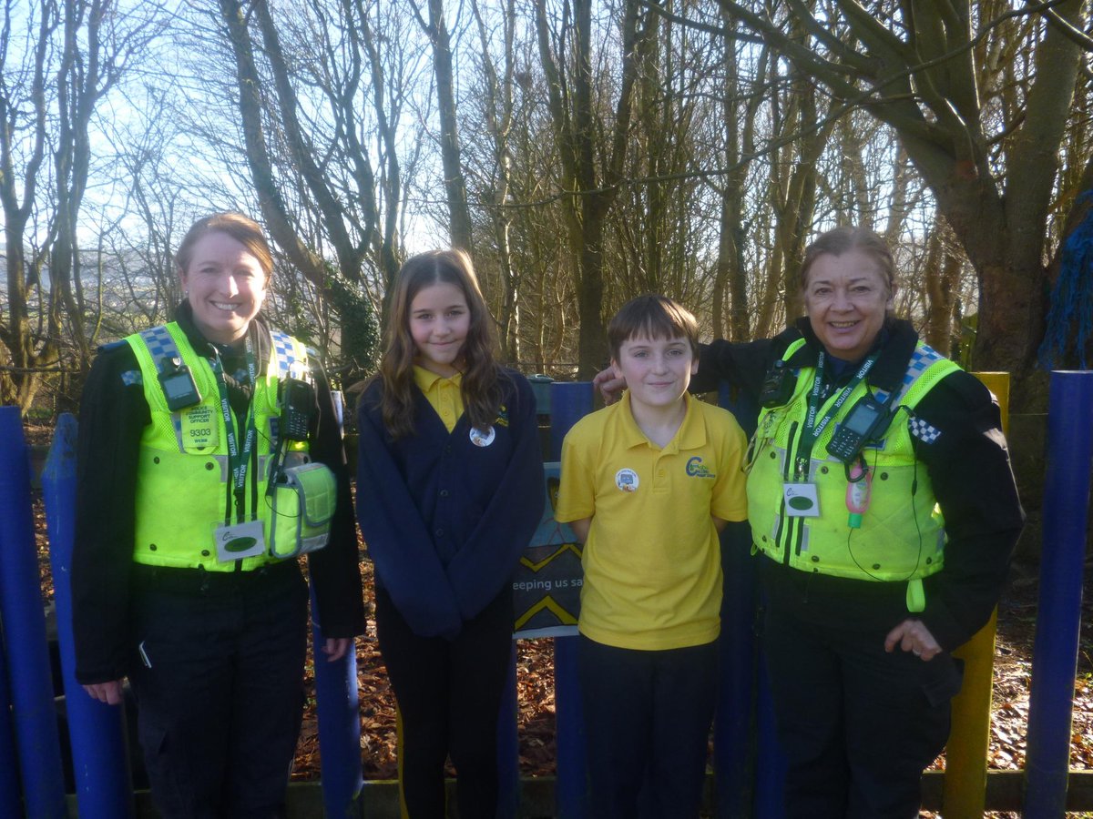 Thanks to PCSO Amy &amp; PSCO Joe of @StroudPolice for coming in and giving a talk to Year 6 ahead of Internet Safety Day