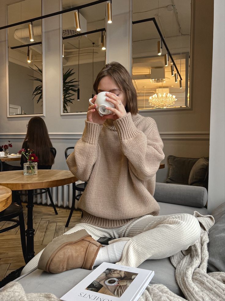 shewearprada's tweet photo. Coffee o clock ⛅☕ https://t.co/qgQIjxM3uW