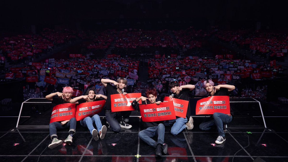 230206 ||📷تحديث حساب اكسديناري هيروز الرسمي على تويتر :

خلف كواليس حفل |  RE: PLAY - DAY3🔁

M✩