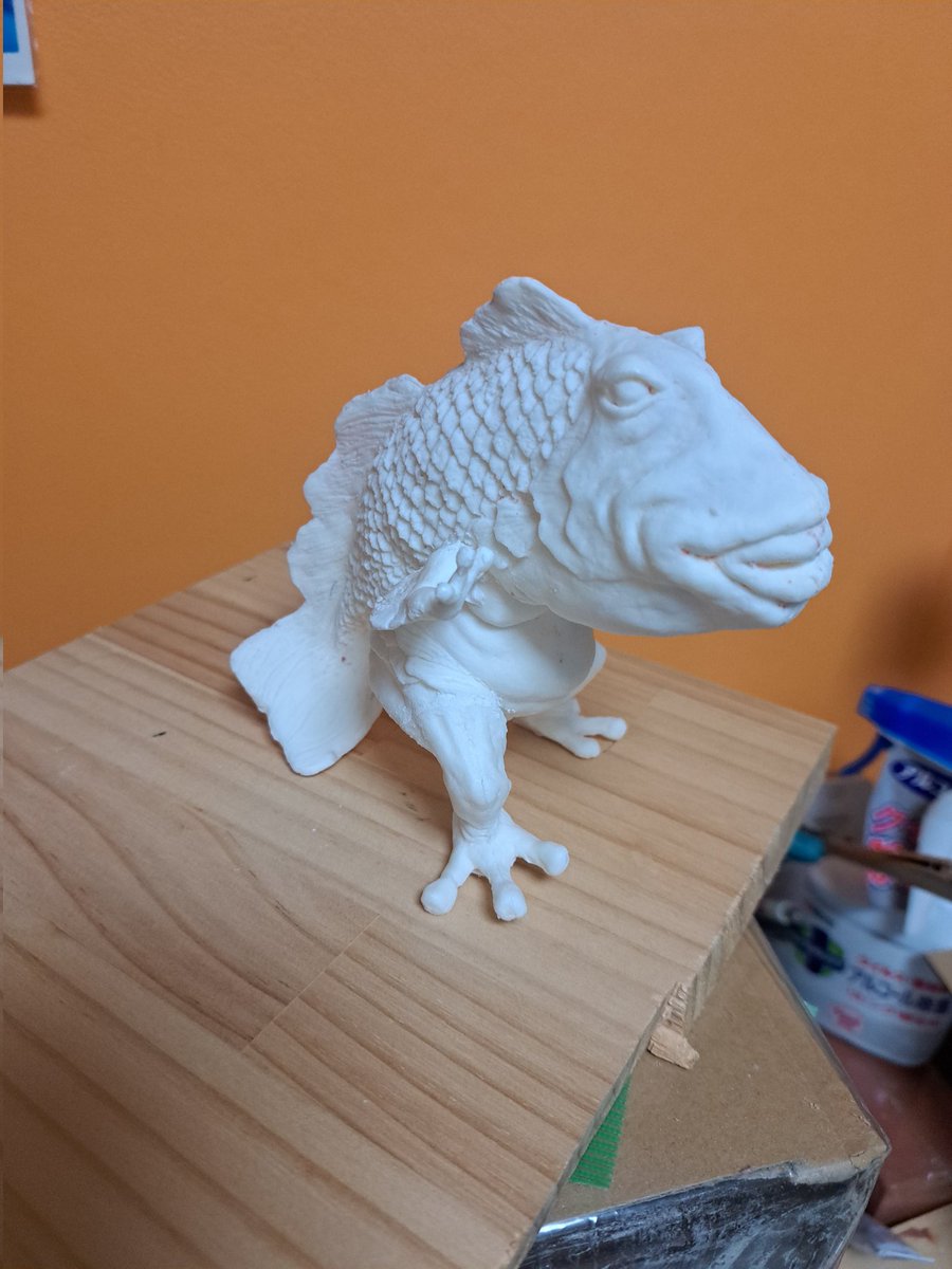 型抜き、組み立て！
相変わらず分割部分が微妙に曲がってしまいパテで埋める形となっておりますが……😅
一応不安定ながら自立可能！
個人的に後ろ姿がお気に入り☺️

サンプル用に彩色するぞ～✨

#WF2023W 
#wf2023 
#ワンフェス