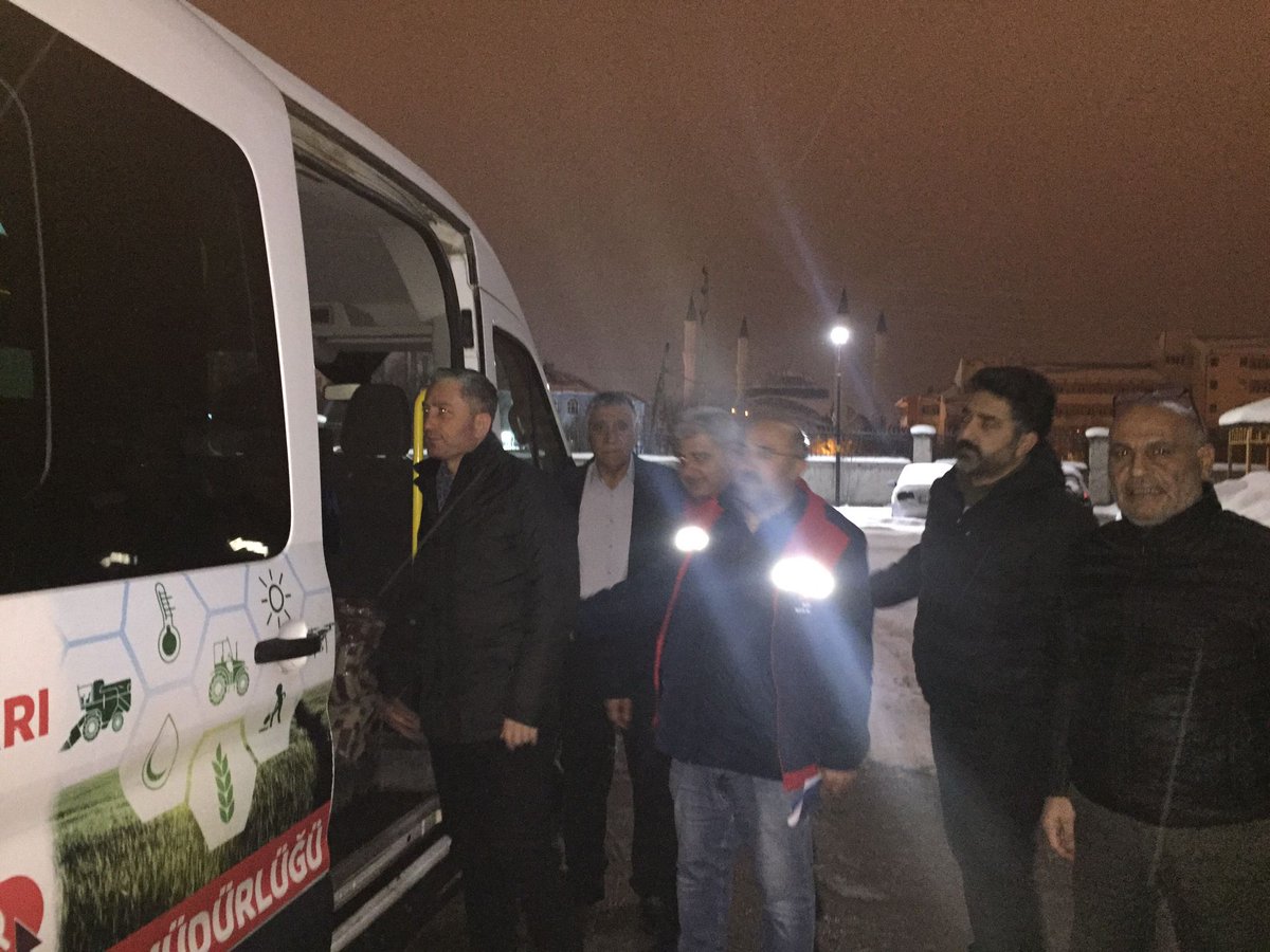 agrimem's tweet photo. İl Milli Eğitim Müdürü Hasan Kökrek, okullarda görev yapan öğretmenlerden oluşan AĞRI MEB AKUB Arama ve Kurtarma Birimi Ekibini (AFAD)koordinesinde deprem bölgesinde arama ve kurtarma çalışmalarına katılmak üzere Gaziantep iline yolcu etti.
Geçmiş olsun Türkiye
@DrOsmanVarol https://t.co/Zd1rKKYUYn