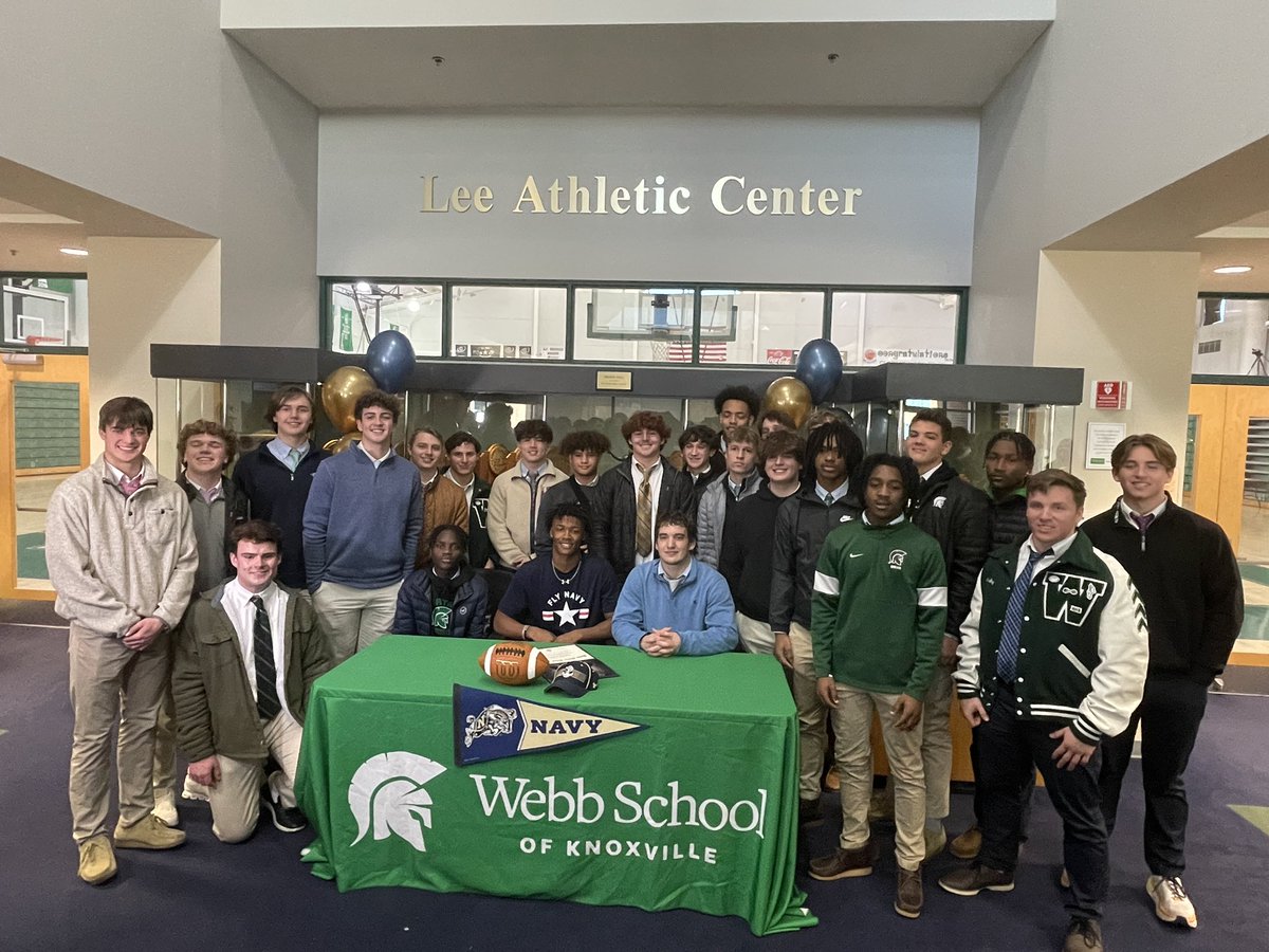 wownetwork's tweet photo. Webb Spartan Charles Robinson signs to play football for the Naval Academy! Go Spartans and Go Midshipmen! @5StarPreps @prepxtra @Webbschoolknox @Webb_Spartans @webb_knoxFB @WBIRSports @WATESports @wvltsports @PaigeWVLT8 https://t.co/lUpBB2K5Ax